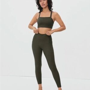 Everlane The Perform Legging